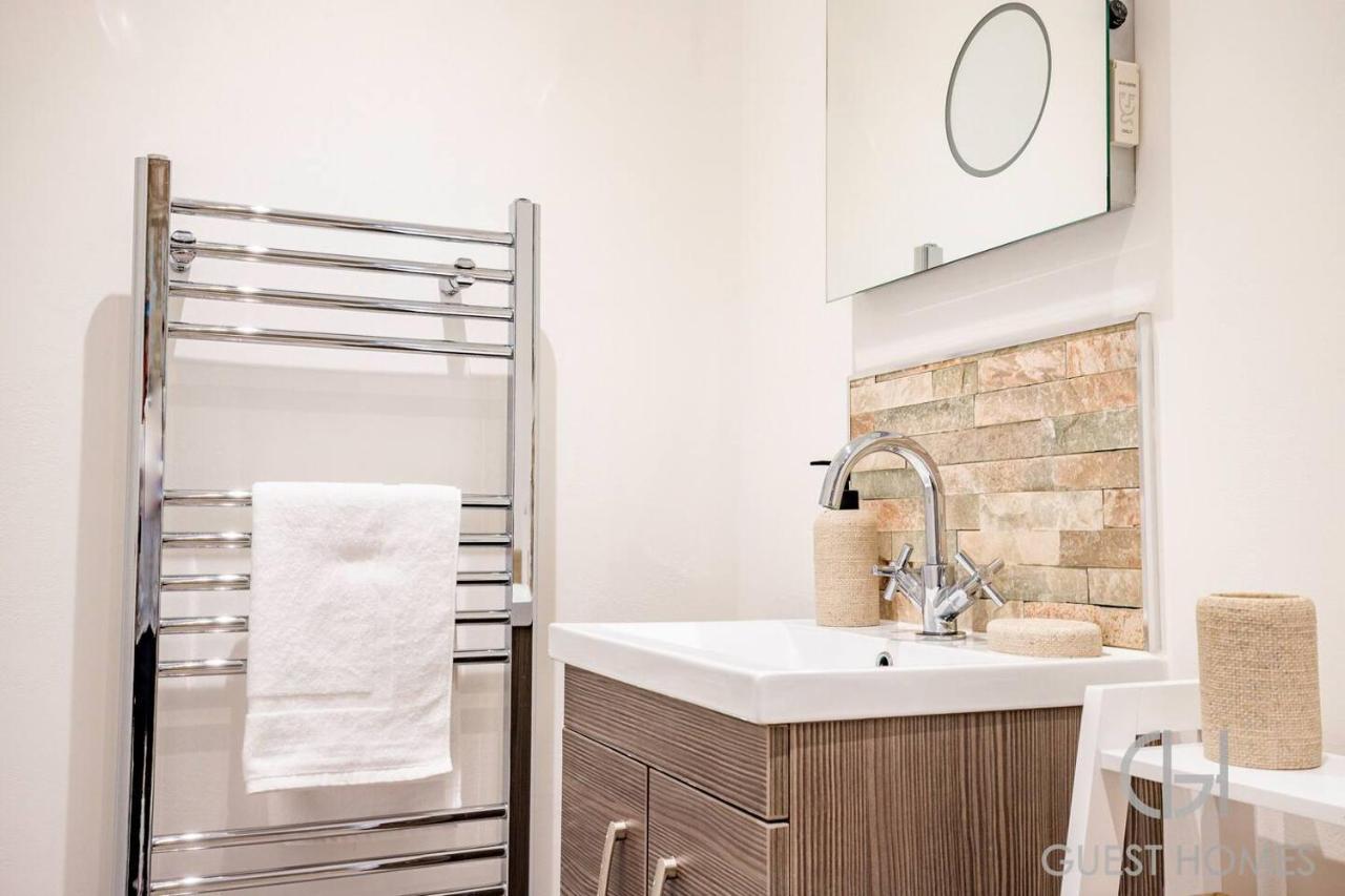 Guest Homes I Friar Street Flat Герефорд Екстер'єр фото